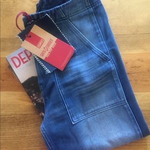 HIGH WAISTED DENIM CAPRIS